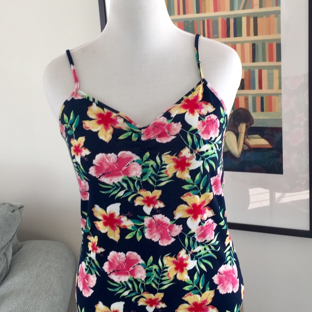 Plus Size Floral Tank